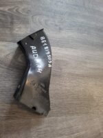 Vzduchový kanál topení Audi A4  8E1819503A