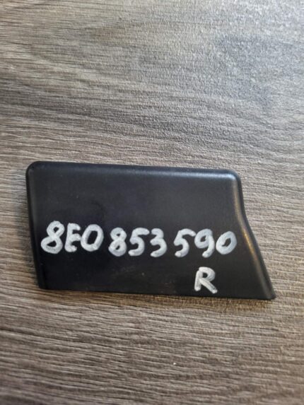 Kryt na středový sloupek zvenku vpravo Audi A4 8E0853590