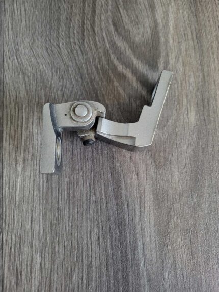 Pant dveří horní přední i zadní levý Audi A4 B6 8E0831401C