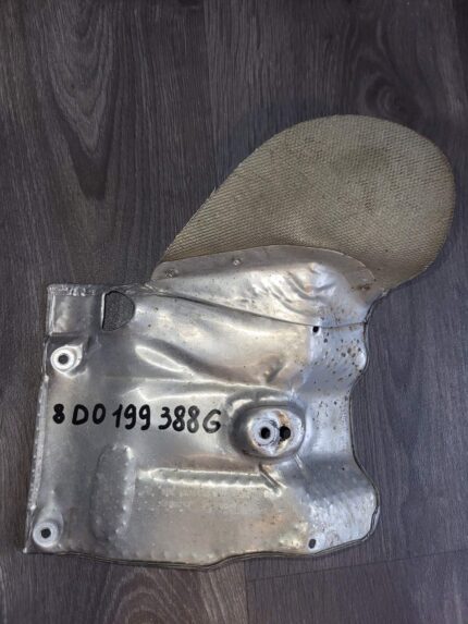 Tepelný štít uložení motoru  Audi A4 B6 8D0199388G