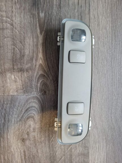 Světlo interiéru zadní platinová Audi A4 B6 8E0947111AEC3