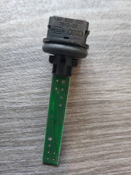 Snímač teploty Audi A4  4B0820539