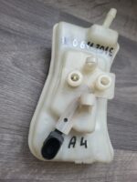 Nádobka brzdové kapaliny Audi A4 8E0611301E - Obrázek 3