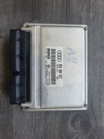 Řídící jednotka motoru AUDI A4 8E0909557