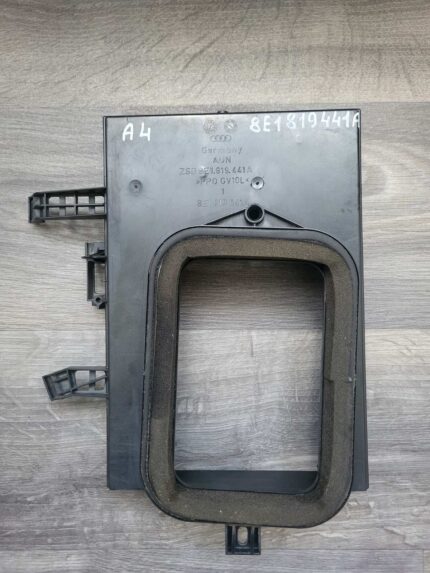 Kryt filtru interiéru Audi A4 B6 B7 8E1819441A