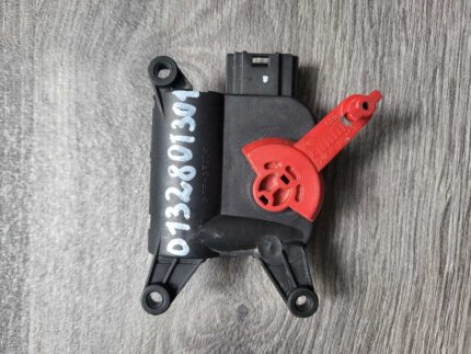 Motorek klapky topení klimatizace Audi A4 B6 0132201301 8E1820511