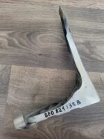 Držák předního pravého blatníku Audi A4 B6 8E0821138В