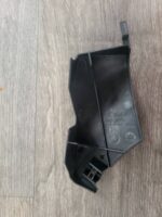 Kryt podpěry levý zadní Audi A4 8E0864471 - Obrázek 3