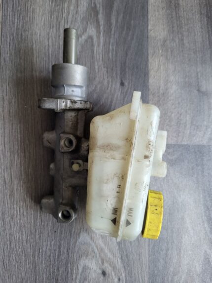 Hlavní brzdový válec Škoda Fabia 6Q2611019