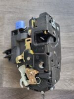 Zámek dveří zadní levý Škoda Fabia - Obrázek 2