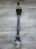 Poloosa přední levá Audi A4 B6  8E0407271A