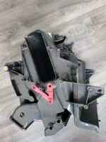 Korpus topení Audi A4 B6 8E1820005B - Obrázek 3