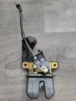 Zámek zavazadlového prostoru AUDI A4 01-09 (SEDAN) 8E5827505B