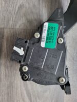 Potenciometr plynového pedálu Audi A4 8E1721523A - Obrázek 4