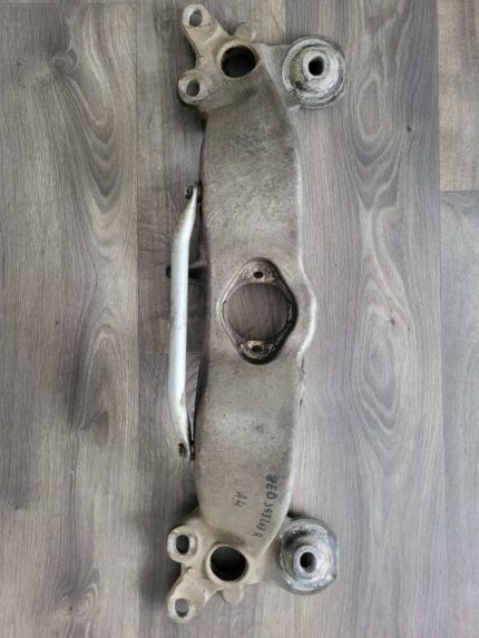 Nosič převodovky držák konzole Audi A4 8E0399263R 8E0399261P