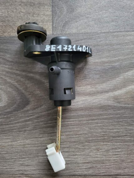 Hlavní válec, spojka Audi A4 8E1721401L