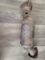 Katalyzátor Audi A4 8E0131089HX 103R-000287 BM90954H - Obrázek 2