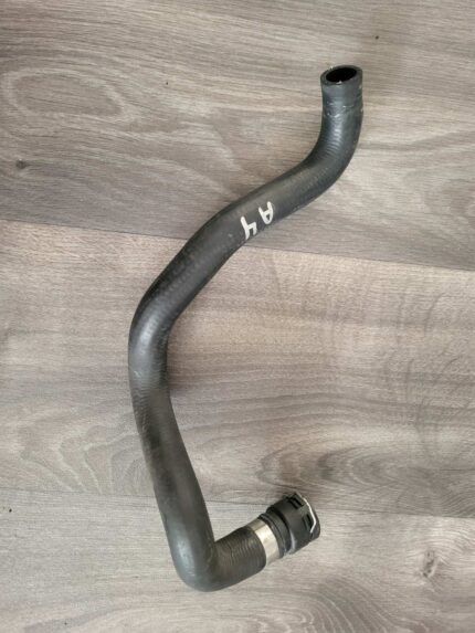 Hadička topení Audi A4 8E1819371B