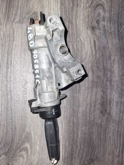 Zámek řízení Audi A4 4B0905851C