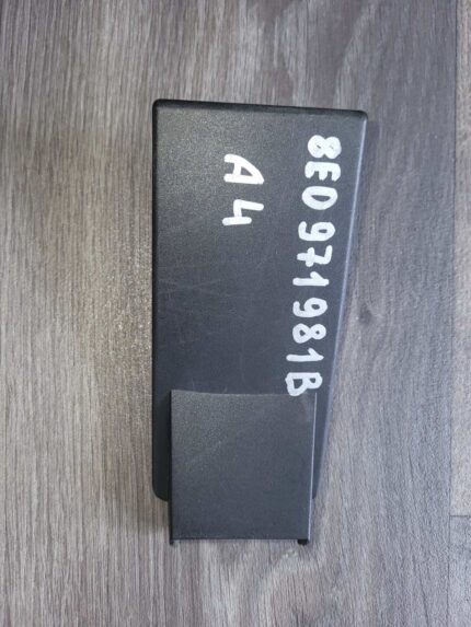 Potah pro bezpečnostní pás Audi A4 8E0971981B