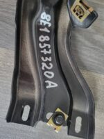 Upevnění předního pravého světlometu Audi A4 B6 sedan 8E1857320A - Obrázek 2