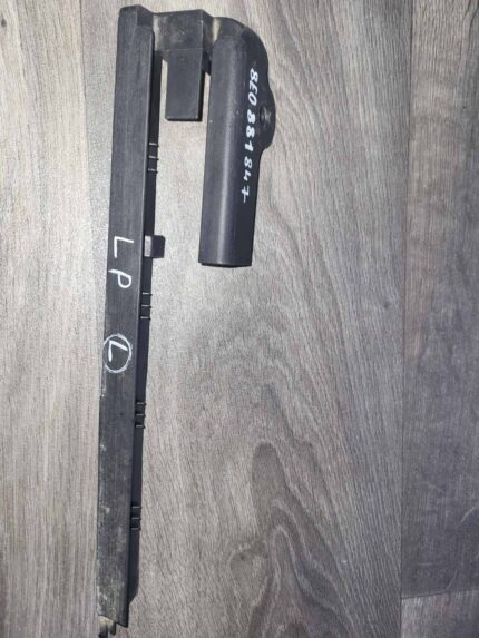 Přední levý kryt Audi A4 B6  8E0881847