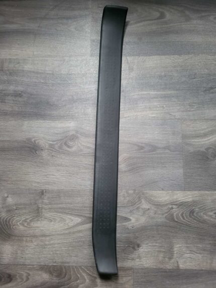 Práh pravá přední Audi A4 8E0853374