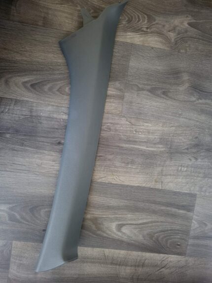 Kryt předního sloupku pravý CHEVROLET NUBIRA /LACETTI 96555535