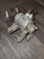 BRZDOVÝ TŘMEN ZADNÍ PRAVÝ Audi A4 8E0615424G - Obrázek 3