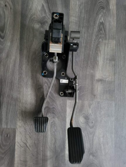 Plynový pedál (akcelerátor) Brzdový pedál CHEVROLET NUBIRA /LACETTI  96415625 96553881