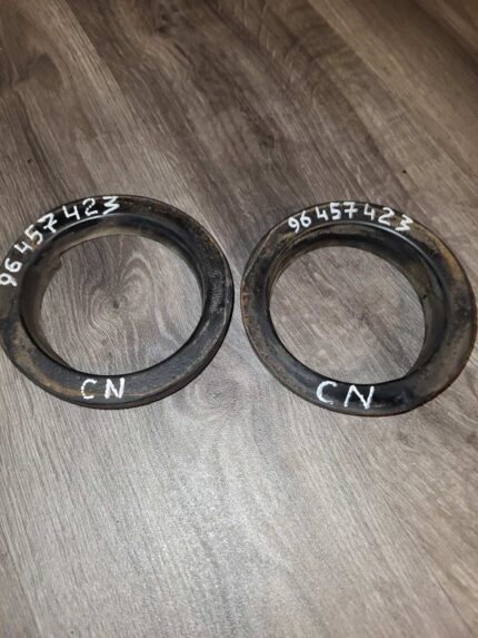 Podložka pod zadní horní pružinu CHEVROLET NUBIRA /LACETTI 96457423