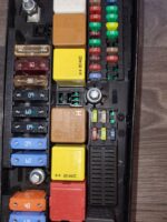 Skříňka pojistky Opel Vectra 13187508 - Obrázek 5