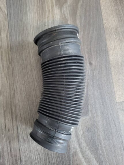 Vzduchová trubka Opel Vectra C 55354823