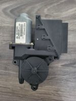 Motorek stahování oken levý Škoda Fabia 601959801