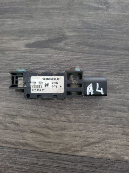 Senzor příčného zrychlení Audi A4 8E0959651