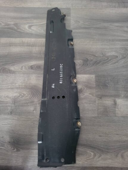 Ochrana dna levá Audi A4 B6 8E0825209C