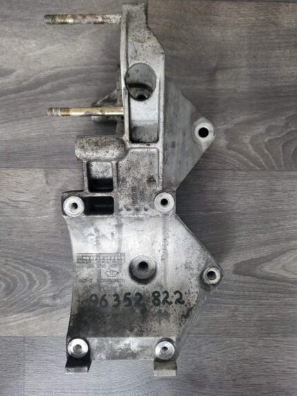 Držák kompresoru klimatizace  CHEVROLET NUBIRA /LACETTI 96352822