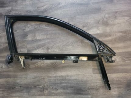 Vodicí lišta pro přední pravé okno dveří Audi A4 B6 8E5839440AG sedan