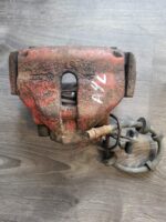 Přední levý brzdový třmen Audi A4 8E0615123A