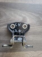 Závěs zadních dveří  levý spodní CHEVROLET NUBIRA /LACETTI 96547673