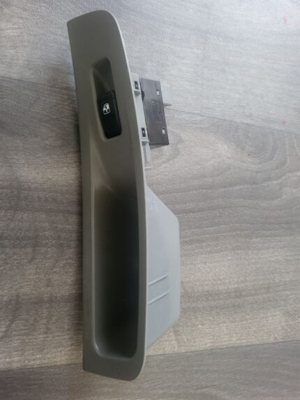 Tlačítko stahování zadního pravého okna CHEVROLET NUBIRA /LACETTI 96417462