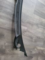 Lišta pod čelní sklo Audi A4 B6 8H1819403 - Obrázek 2