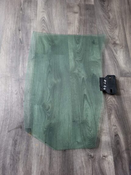 Sklo zadních levých dveří Audi A4 B6 sedan