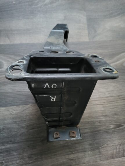 Pravý držák zesilovače předního nárazníku Opel Vectra C 1405035