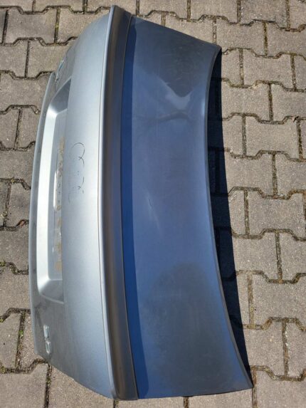 Kryt zavazadlového prostoru AUDI A4 B6 8E5827023D