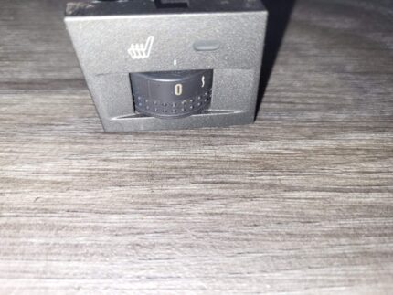 Tlačítko vyhřívání sedadel Opel Vectra C 02-08 13138251